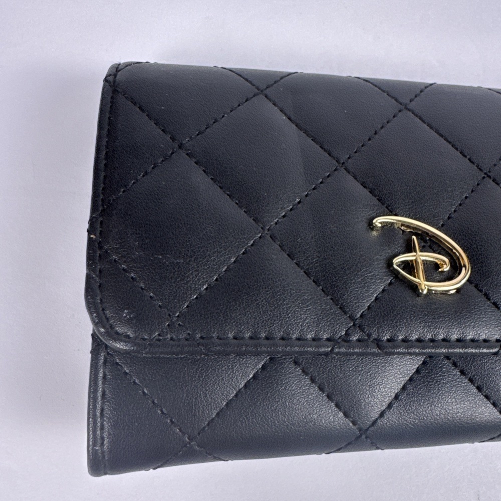 Disney Buckle-Down Quilted Black Wallet NWT Gold D Logo Women's Wallet - Picture 4 of 7